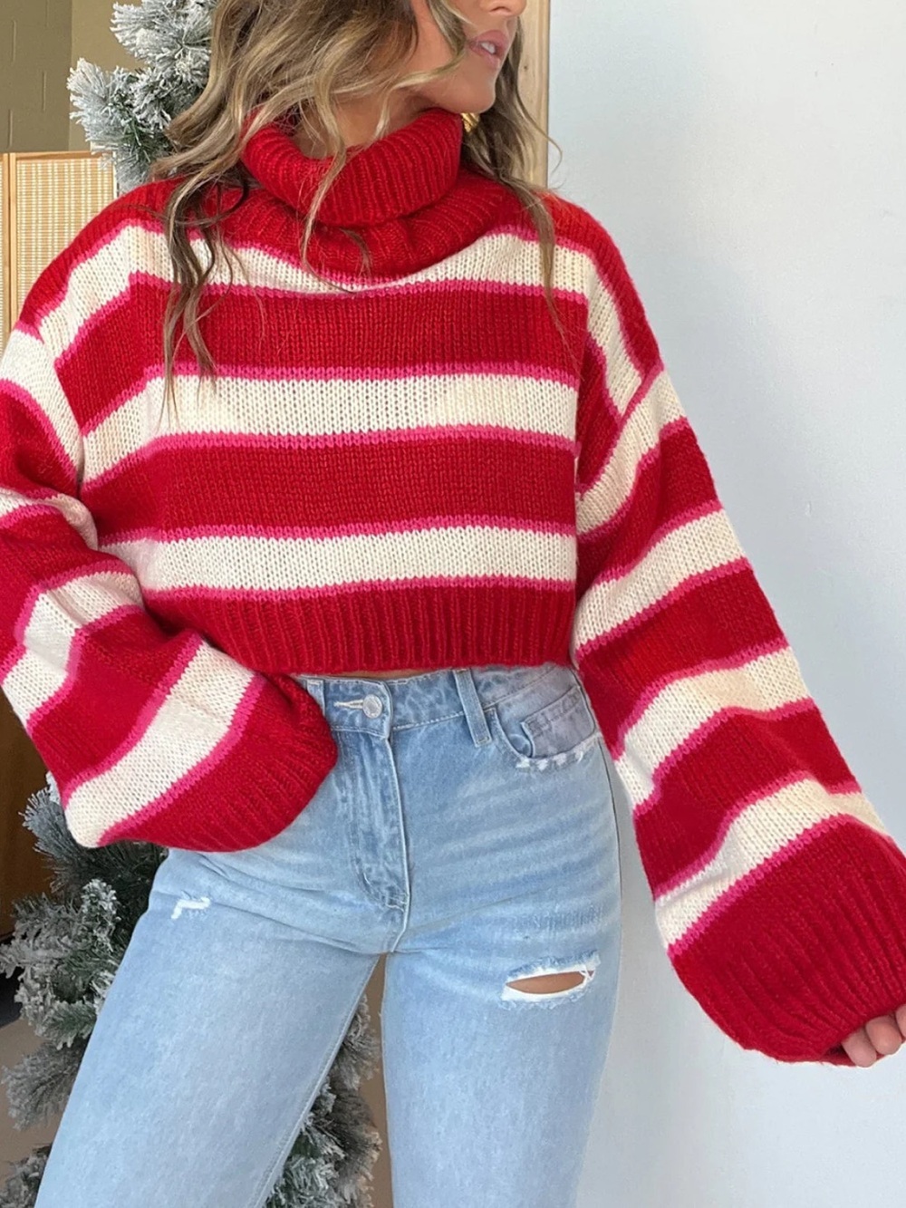 Altar’d State triped Turtleneck Long Sleeve Cropped Sweater Size Small Girly